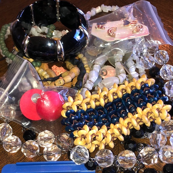 Free Giveaway Listing Like for Notifications - Picture 2 of 4